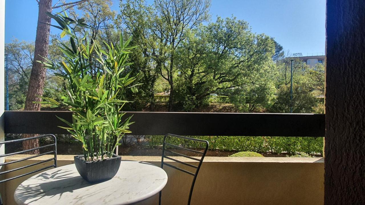 Le Studio Des Garrigues - Climatise Greoux-les-Bains Exterior photo